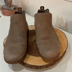 KODIAK Women's Brown Low Rider V-Cut Leather Booties Boots US size 8.5 brown